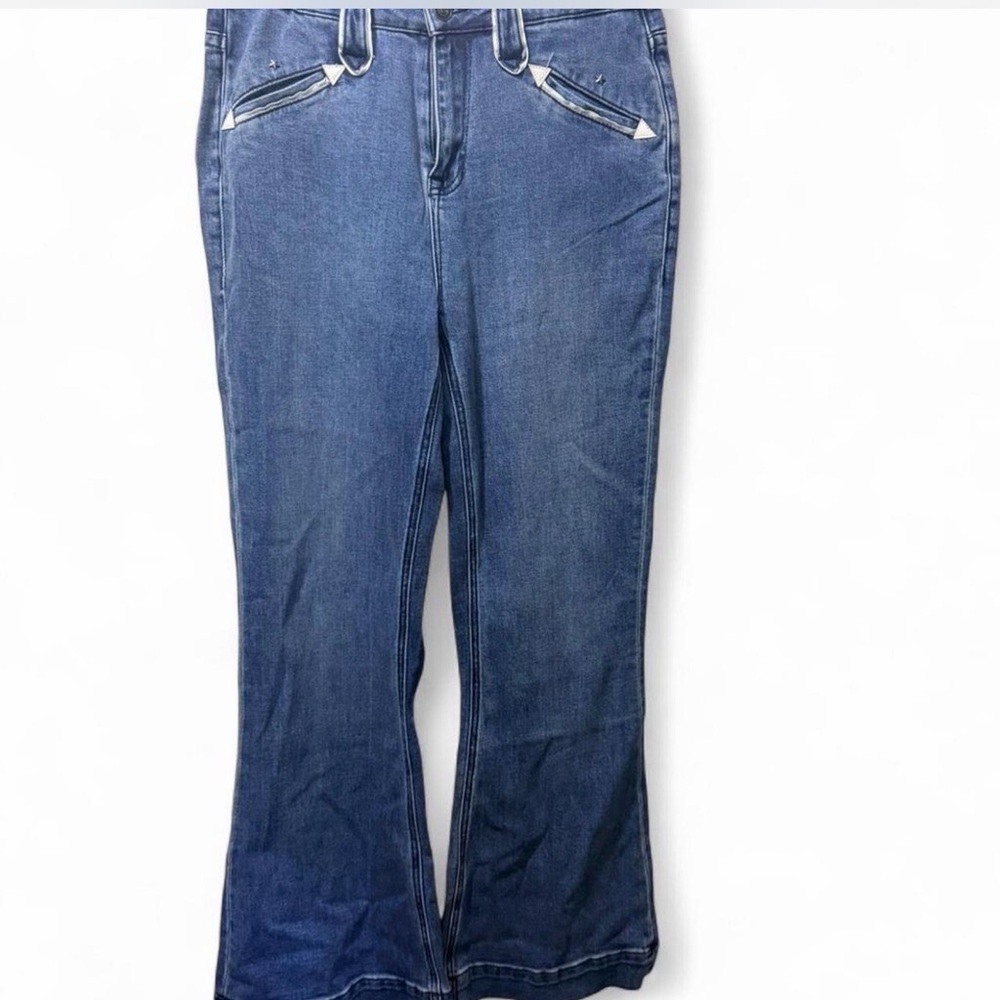 NWT ROCK & ROLL Denim Blue Flared Jeans Size 31” w/Western Details